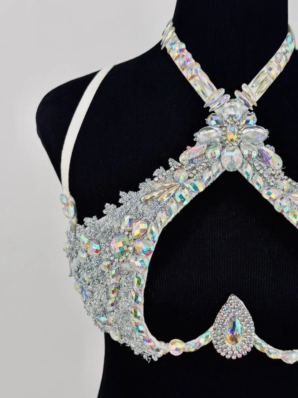 Silver Crystal Rhinestone Bra & Belt Set | Samba Coachella Rave Festival Dancer - Picture 3 of 13